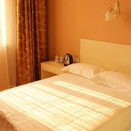 Luoyang Love Me Fashion Hotel Екстер'єр фото